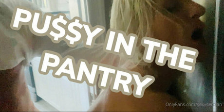 sexyserbian model nude gallery