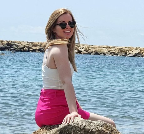 Suzy Lu Quick model image