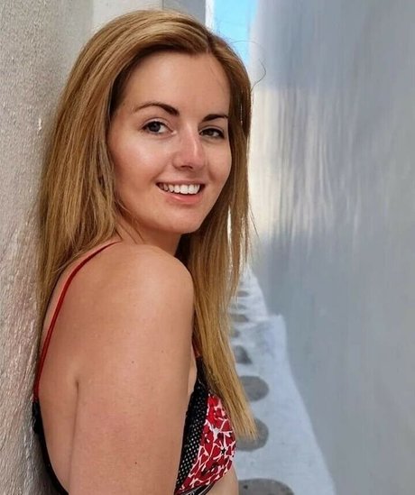 Suzy Lu model free galleries