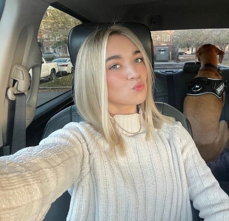 Natalie Decker top model picture