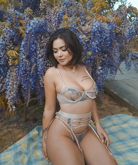 Michellen Cristina nice model galleries