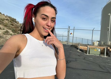 gfe hazell naked pornstar pic