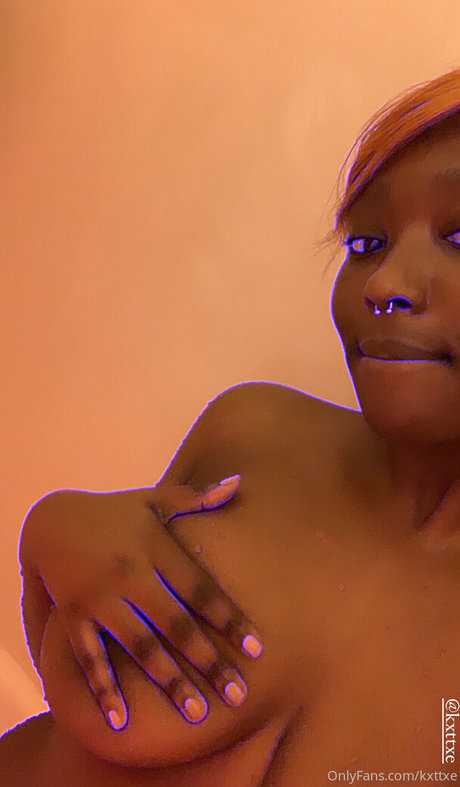 kxttxe model beautiful images