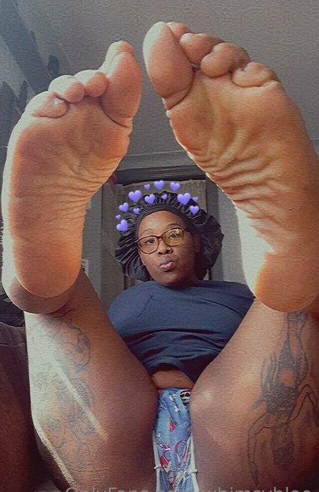 whimsybloo star exclusive pic