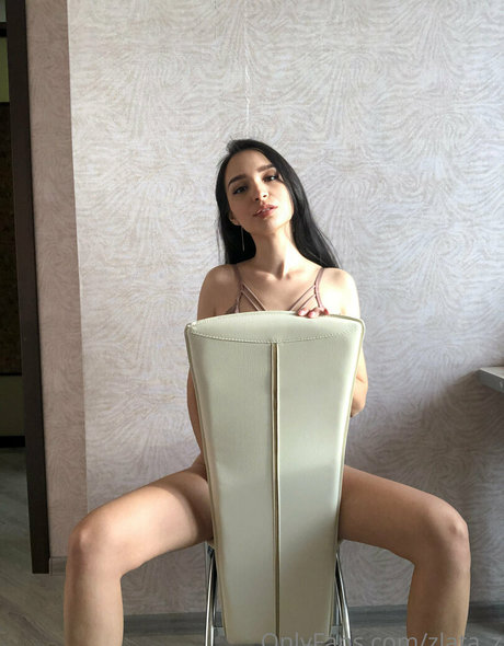 golden zlata top model picture