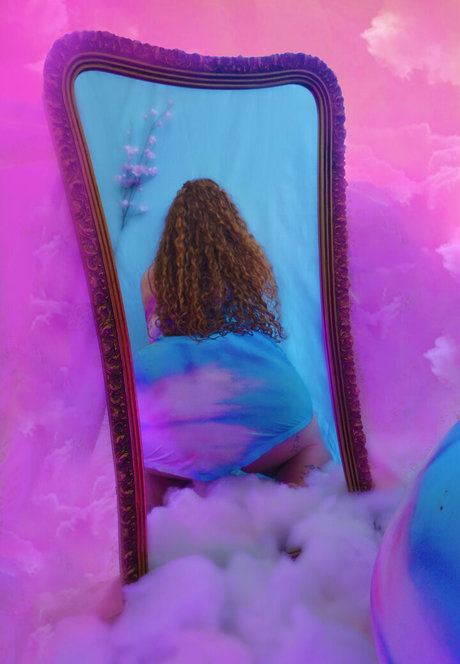 onlygwen model naked img