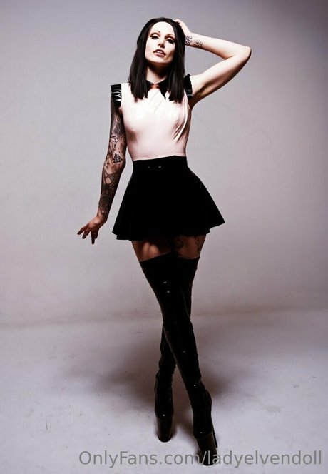 ladyelvendoll pornstar free pics