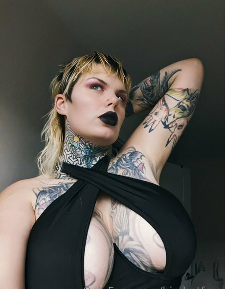 bimbotfree sex model img