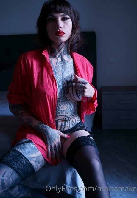 martamake erotic model image