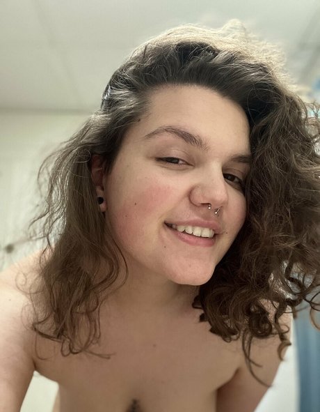 hippiekitten 420 hd pornstar image