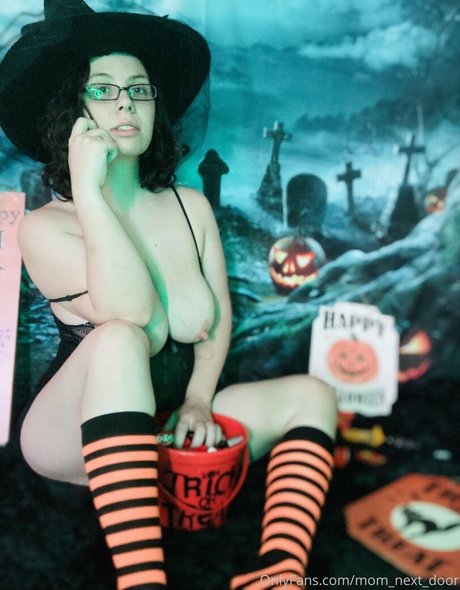 mom next door pretty star gallery