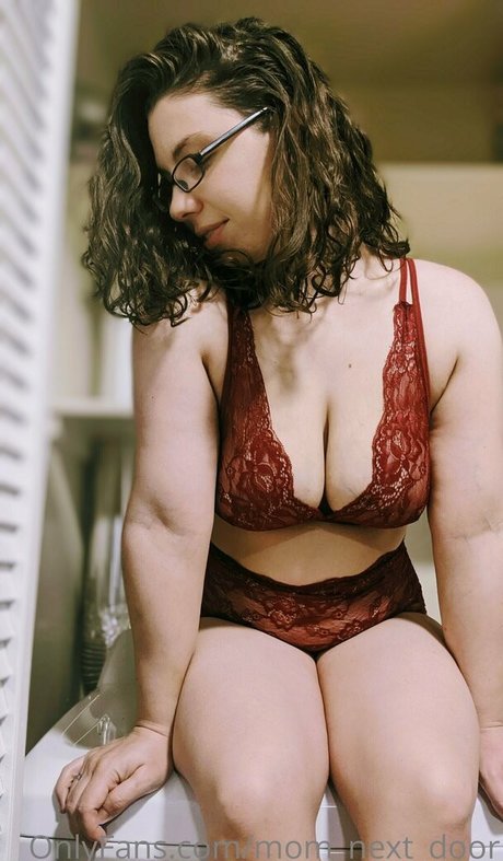 mom next door star sexy pictures