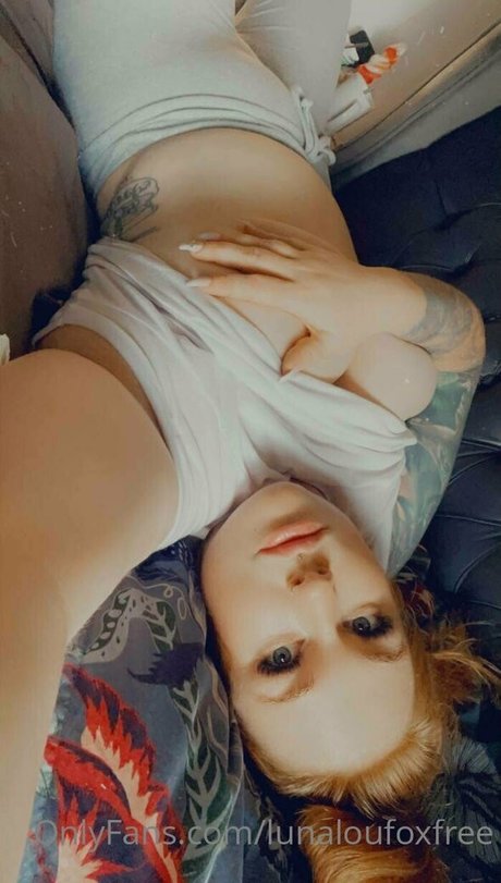 lunaloufoxfree adult model pics