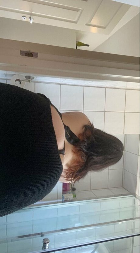 swinger milf onlyfans free porn pictures