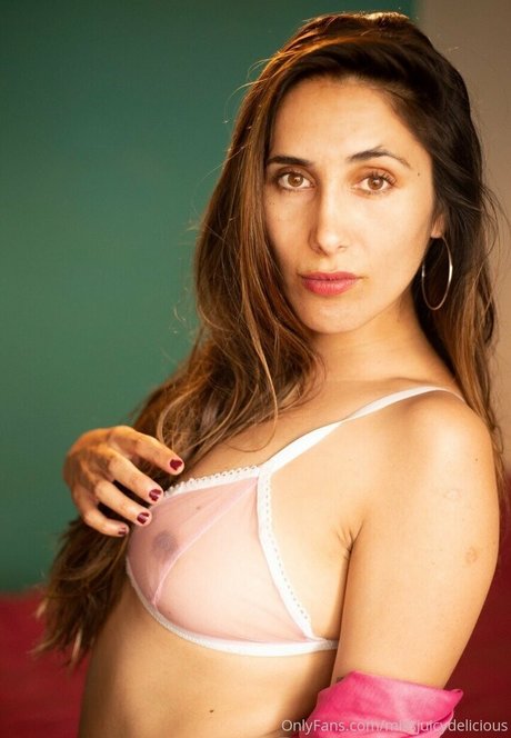 ladyjuicybrunette hot actress gallery