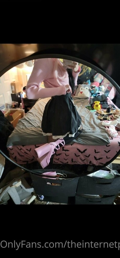 theinternetpet model high quality pics