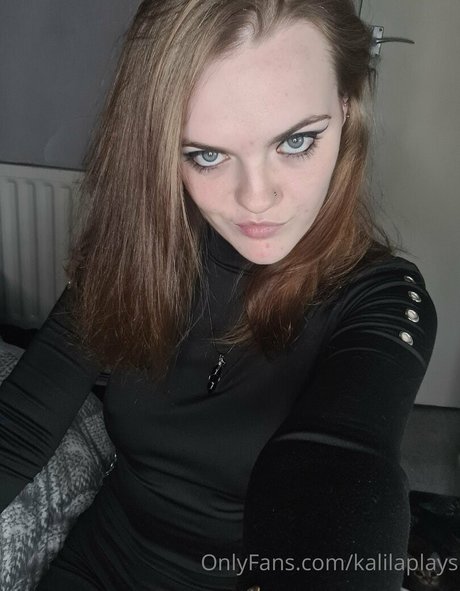 kalilaplays art actress galleries