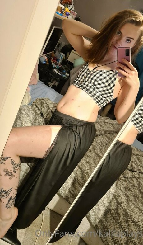 kalilaplays star erotic images