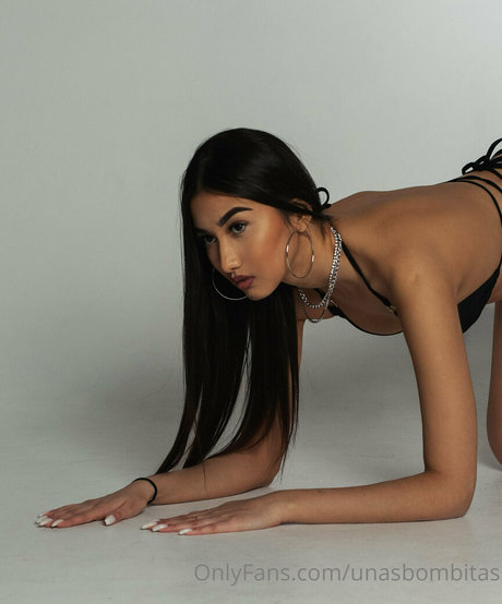 unasbombitas xxx pornstar pic