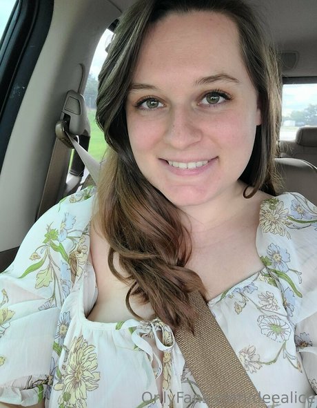 deealice model porn img