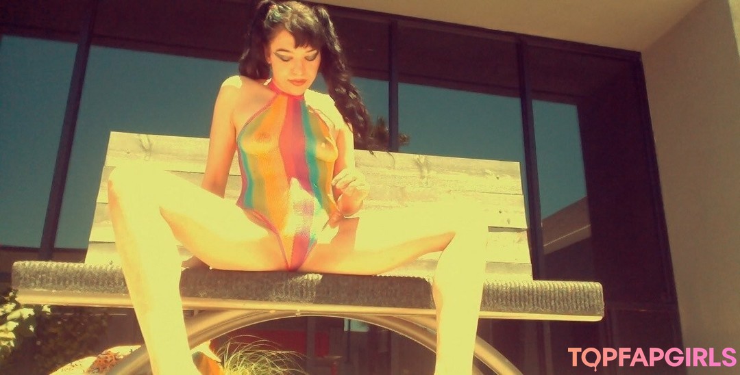 stellaaeternum model hot img