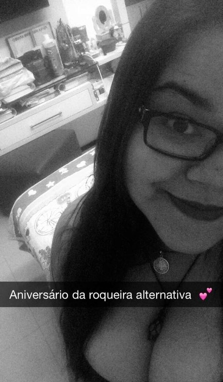 Thalia Brandao model free photo