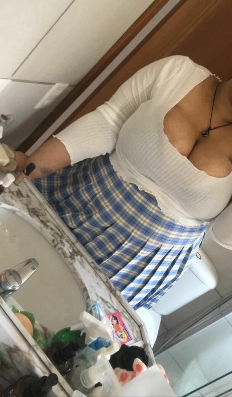 Thalia Brandao hot model img