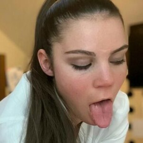 KeitlinBarry beautiful star photo