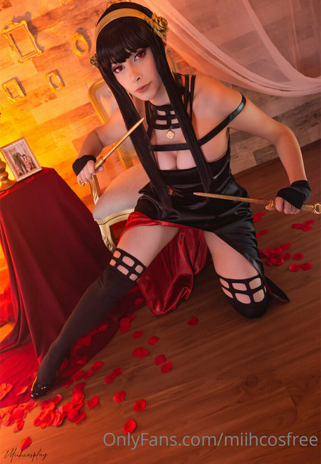 miihcosfree naked actress galleries