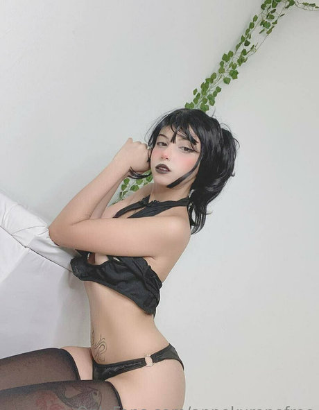 annekuronofree star nudes pic