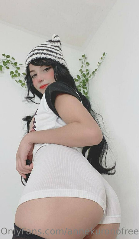 annekuronofree pretty model pic