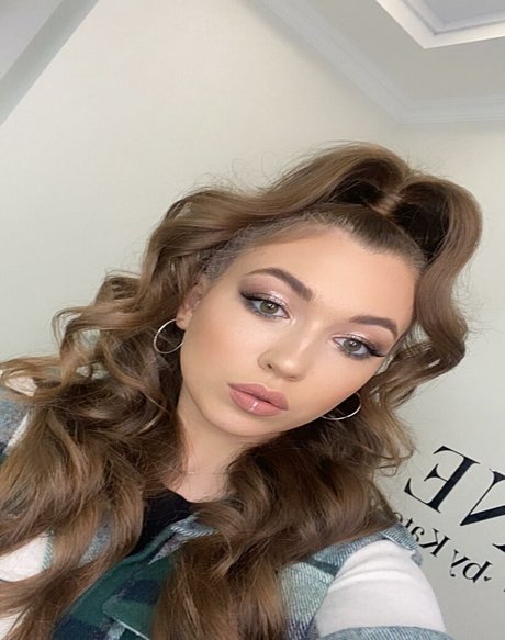 Laura Salvia star exclusive picture