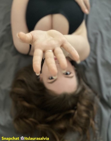 Laura Salvia perfect star pictures