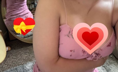 Strawbre exclusive star pictures