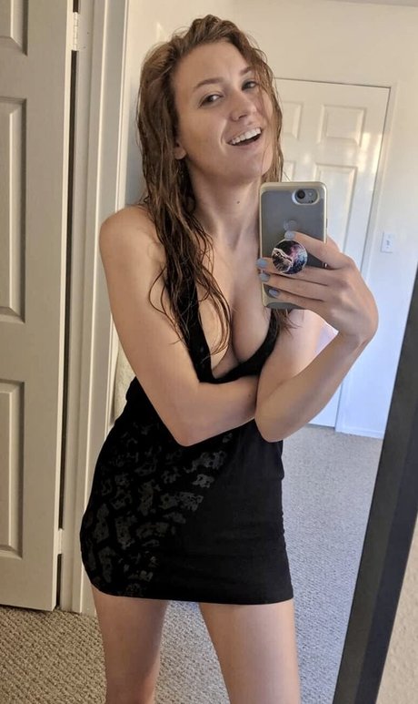 Erin Steeby model sexy pics