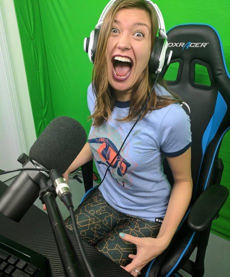 Erin Steeby free actress pic