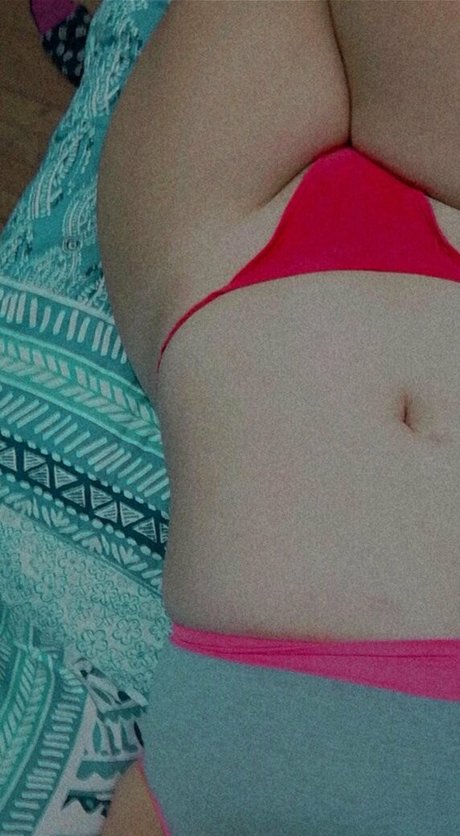 tapitajones nude star picture