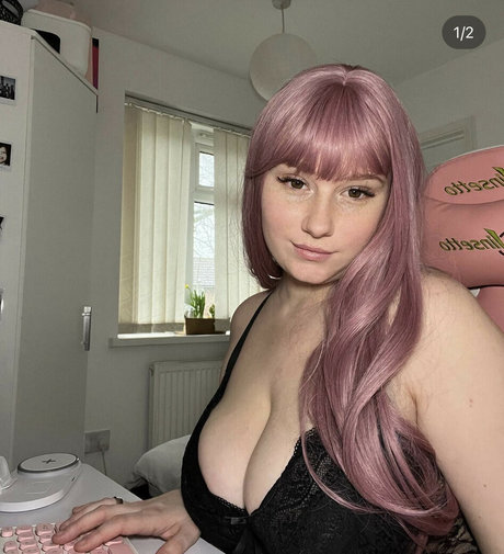 Meganlmack5 erotic actress pic