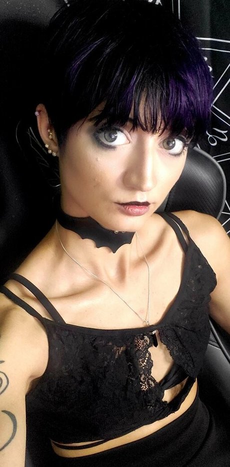 gay free onlyfans beautiful naked pic