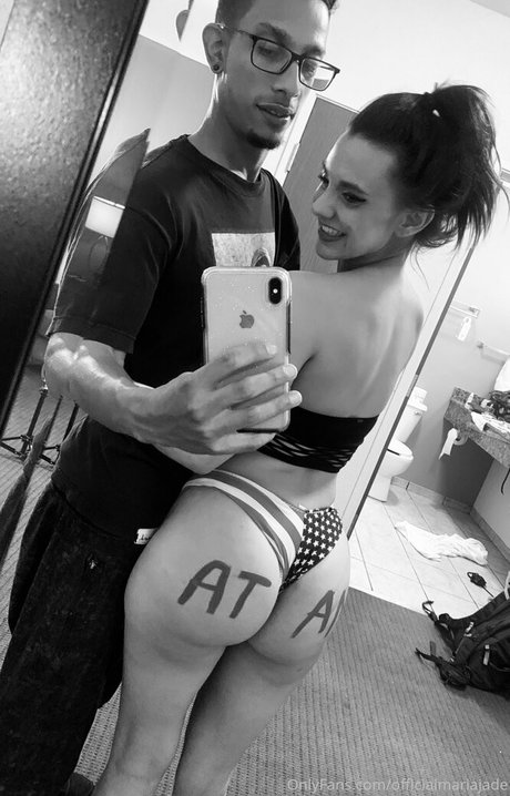 officialmariajade adult model img