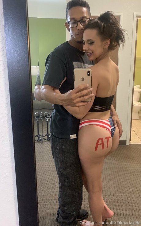 officialmariajade pretty pornstar photo