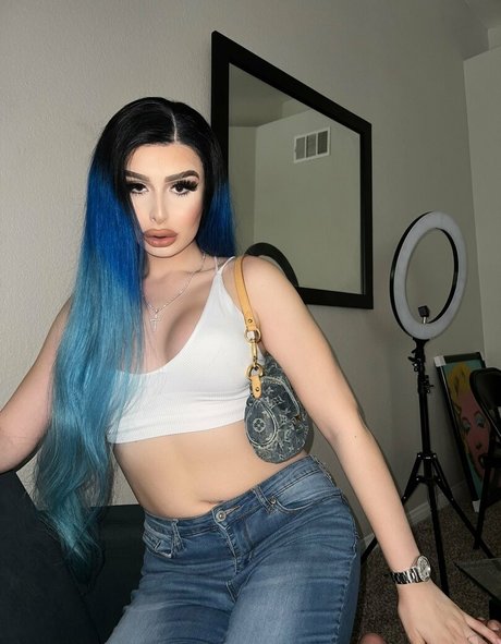 Ivory Mayhem porn actress photos