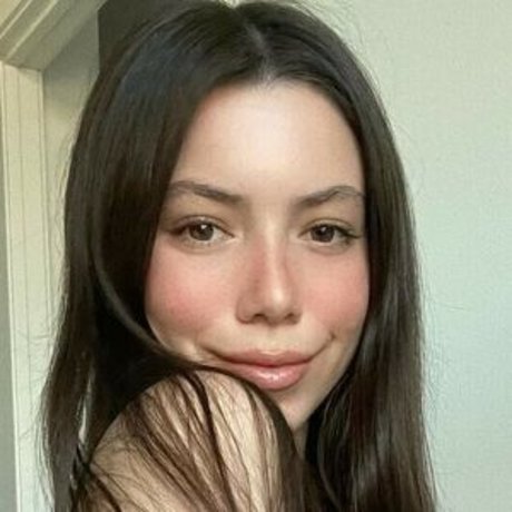 Midajah Rae art star galleries