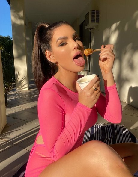 nicolethorne sex model image