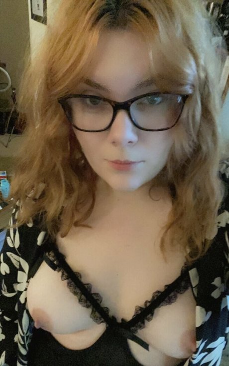 lilly lustbunny pretty model pics