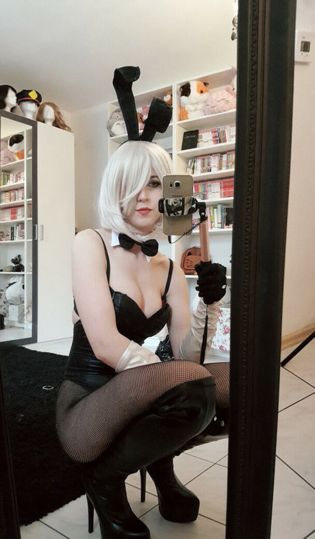 Yuneeko_ art star archive