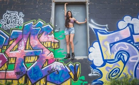 rainin falls art actress photos