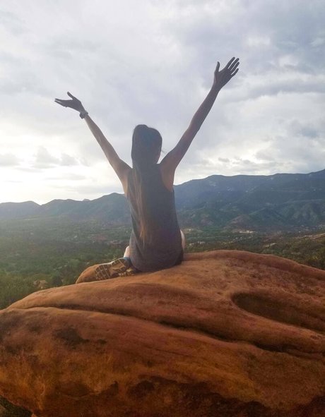 rainin falls star naked img