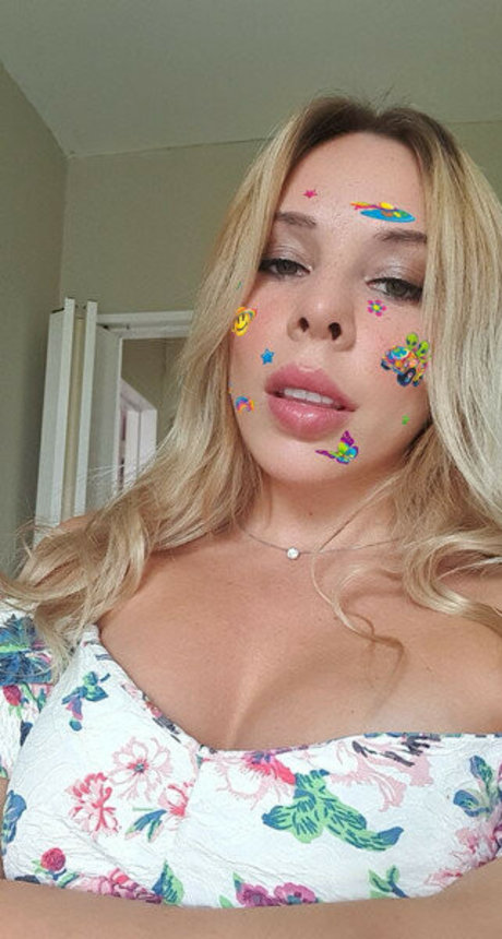 Smeagollypuff perfect model pictures