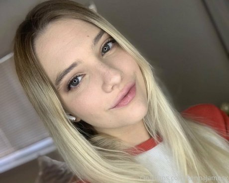 kennajamesx top star picture